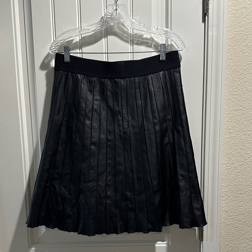Alfani Black Pleated Skirt, Size 8